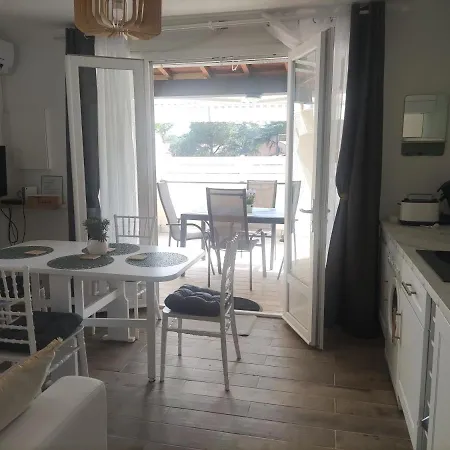 Apartment Jade Dans Proche Tennis/ Centre Naturiste *